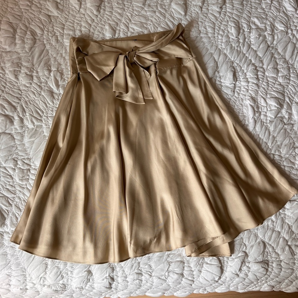 Club Monaco 100% silk skirt sz 6